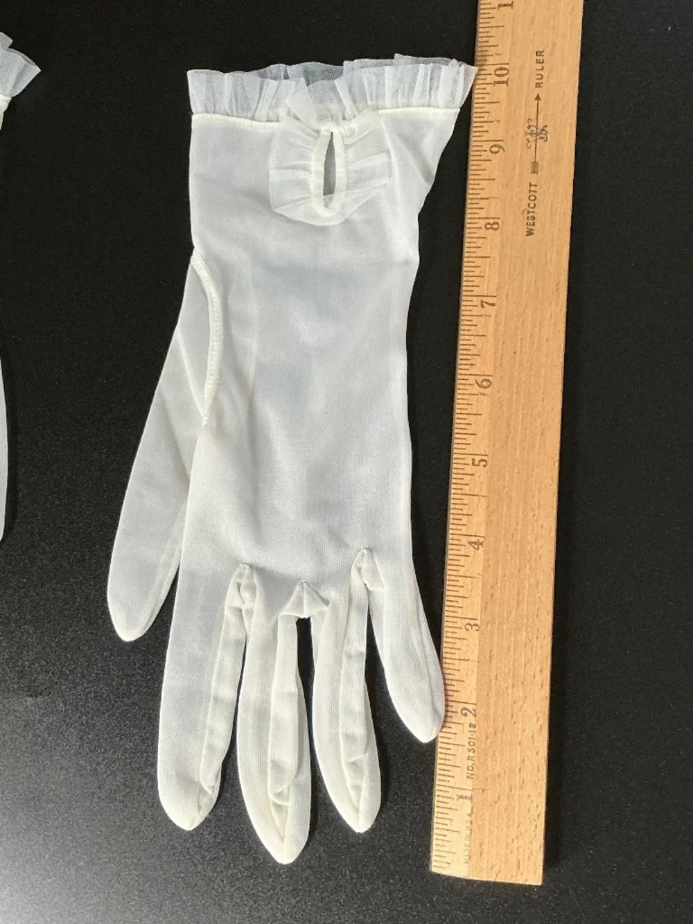 VTG 1950s Kayser Sheer Nylon Dress Gloves Ruffle Keyhole Cuff Size 7 Coquette